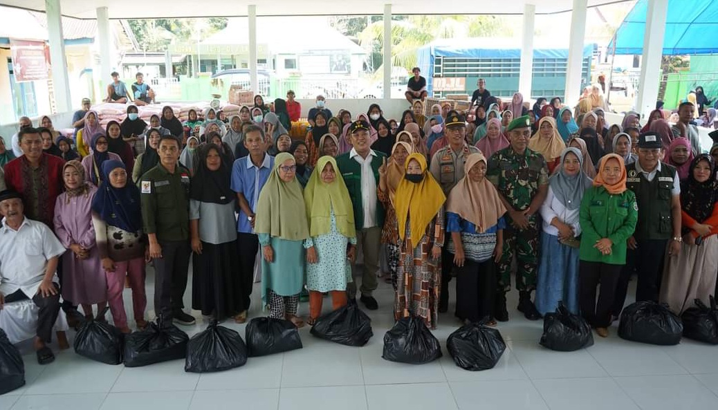 Tekan Inflasi, Bupati Konawe Utara Buka Gerakan Pangan Murah di Tiga Kecamatan