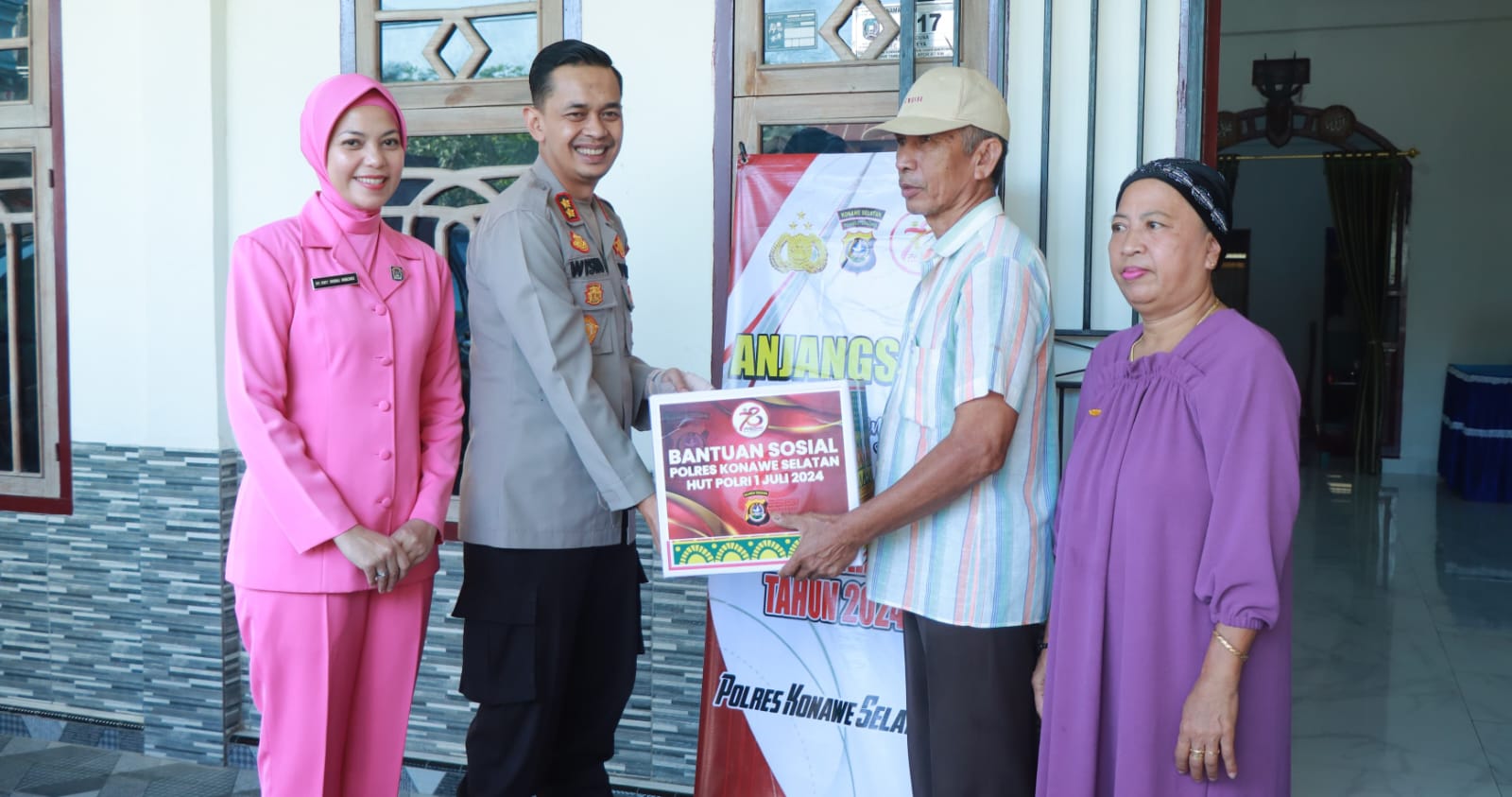 Sambut Hari Bhayangkara ke-78, Kapolres Konawe Selatan Anjangsana ke Purnawirawan Polri dan Warakawuri