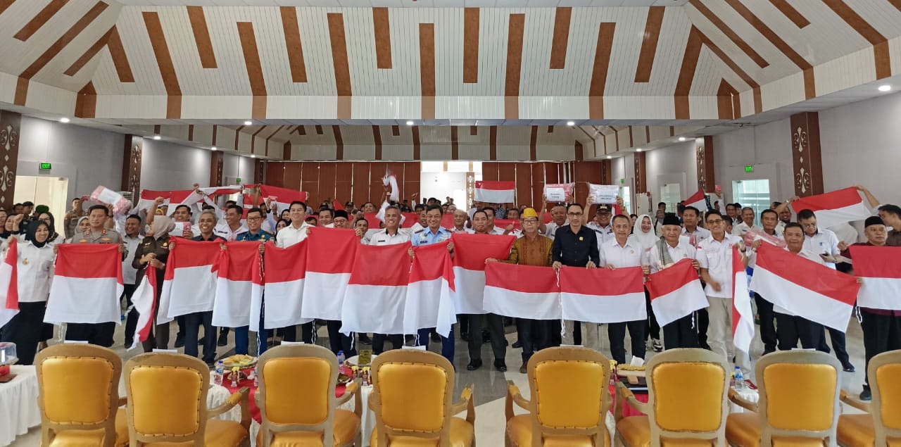 Sambut Pilkada 2024 Aman dan Damai, 10 Juta Bendera Merah Putih Berkibar di Konawe Selatan