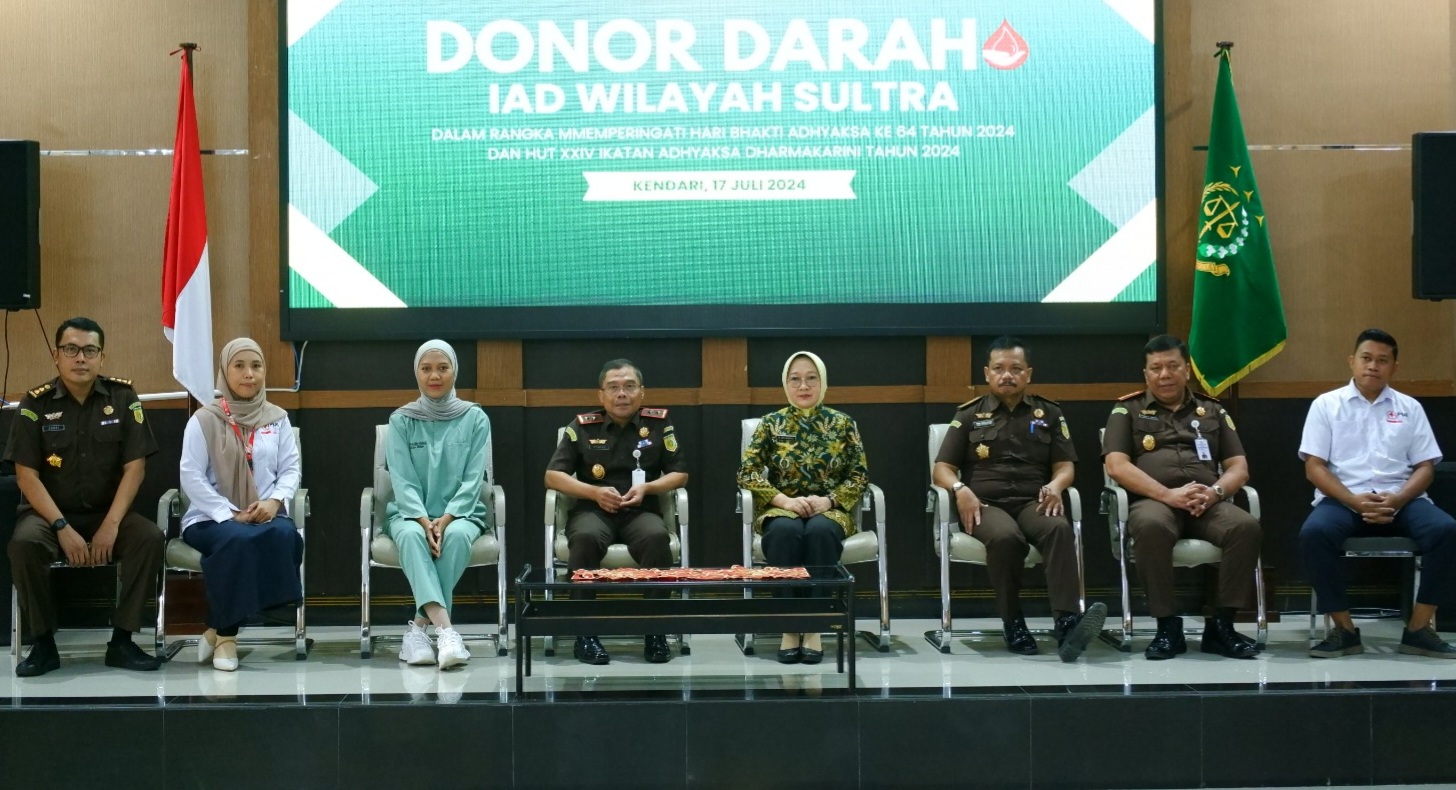 Peringati HBA ke-64 dan HUT IAD XXIV 2024, Kejati Sulawesi Tenggara Gelar Donor Darah