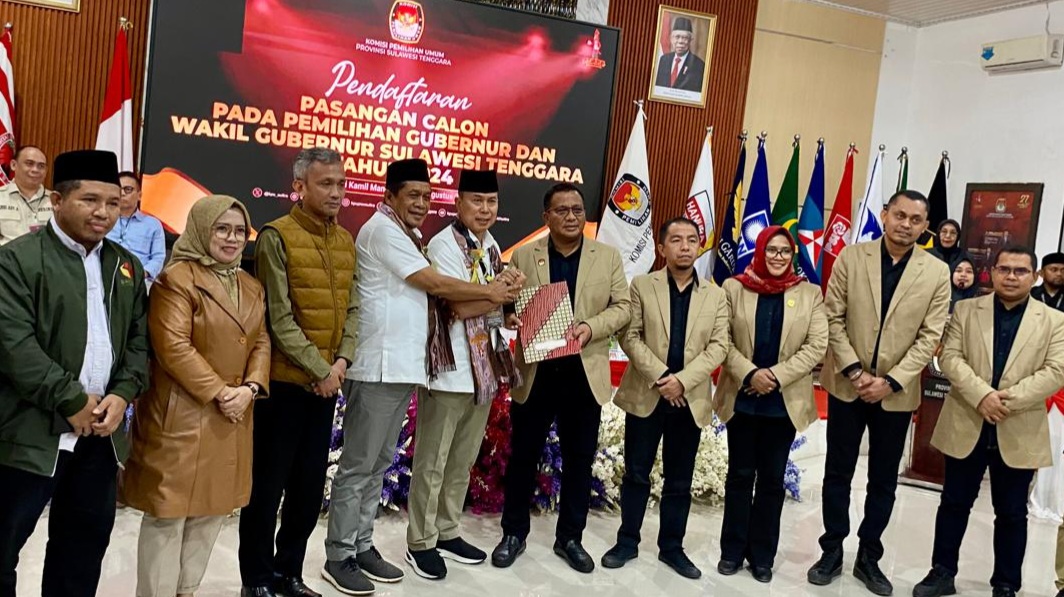 Pilgub 2024, Pasangan ASR-Hugua Resmi Daftar di KPU Sultra