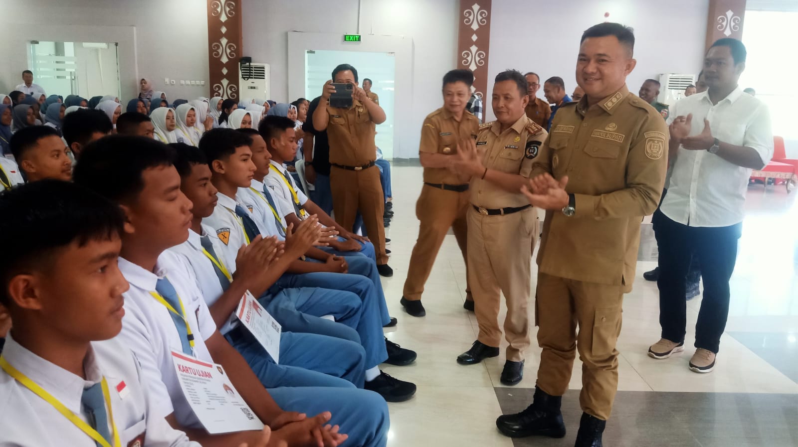 Diikuti Ratusan Siswa, Wabup Konawe Selatan Buka Seleksi Paskibraka 2025