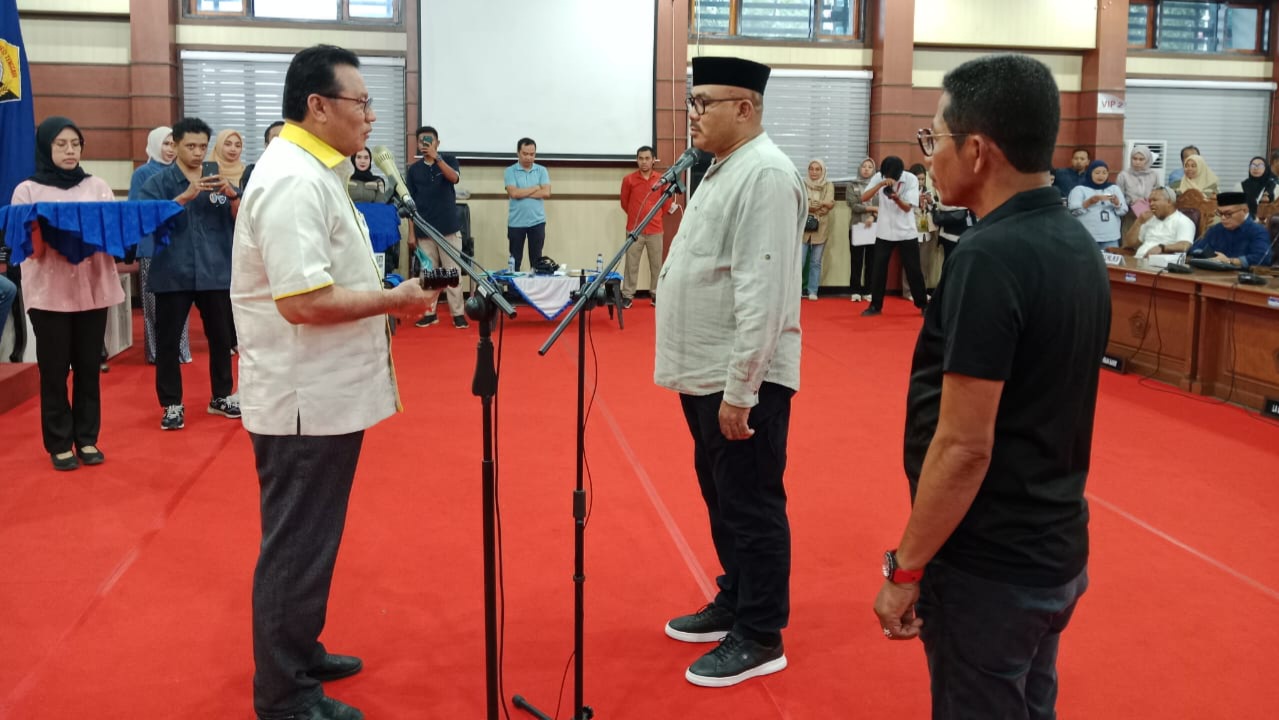 La Ode Tariala Ditunjuk Jadi Ketua DPRD Sultra Sementara