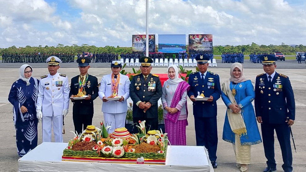 Upacara HUT ke-79, Danrem 143 HO Sampaikan Lima Penekanan Panglima TNI