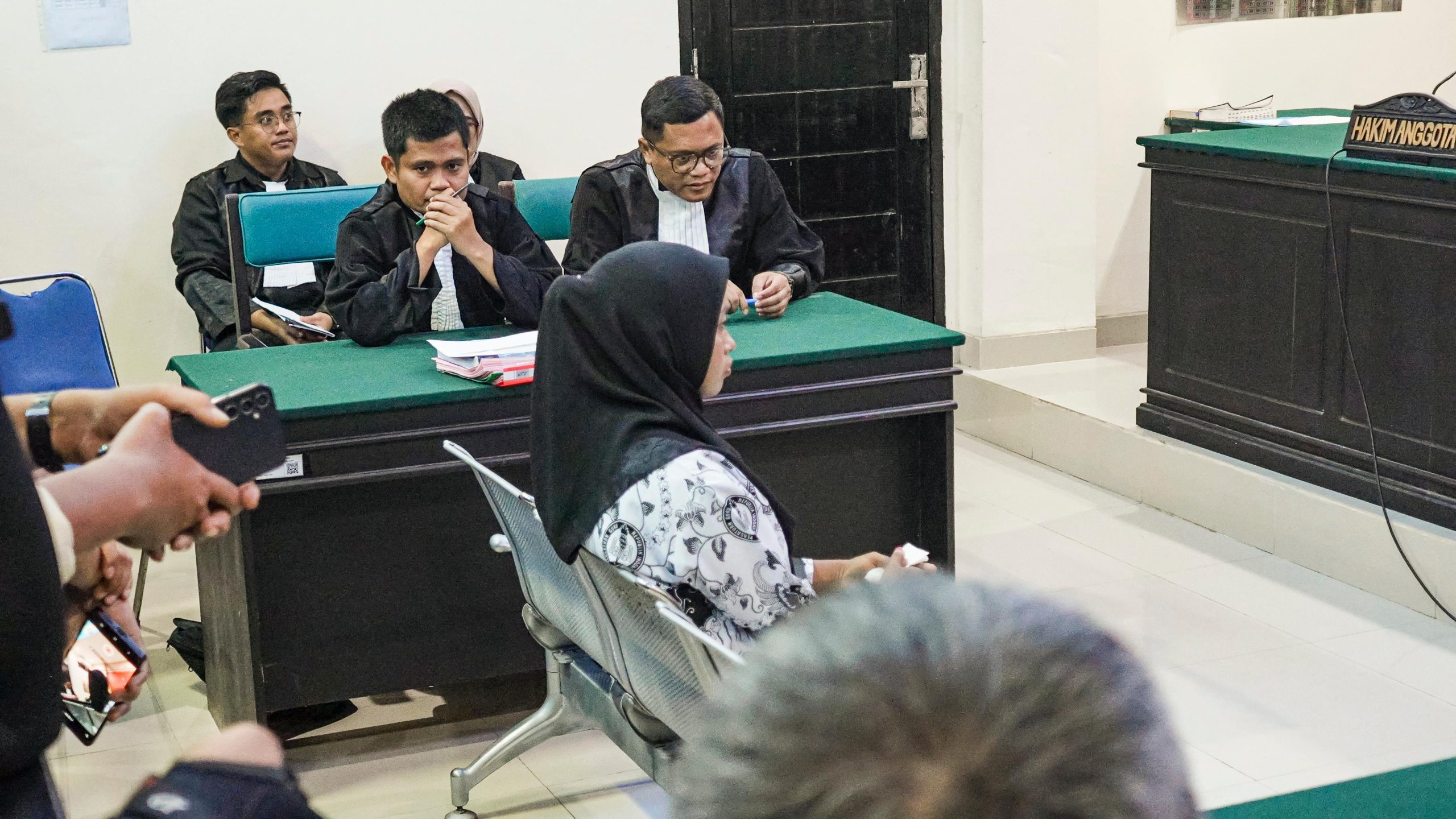 Sidang Perkara Guru Honorer, Majelis Hakim Beri Putusan Sela