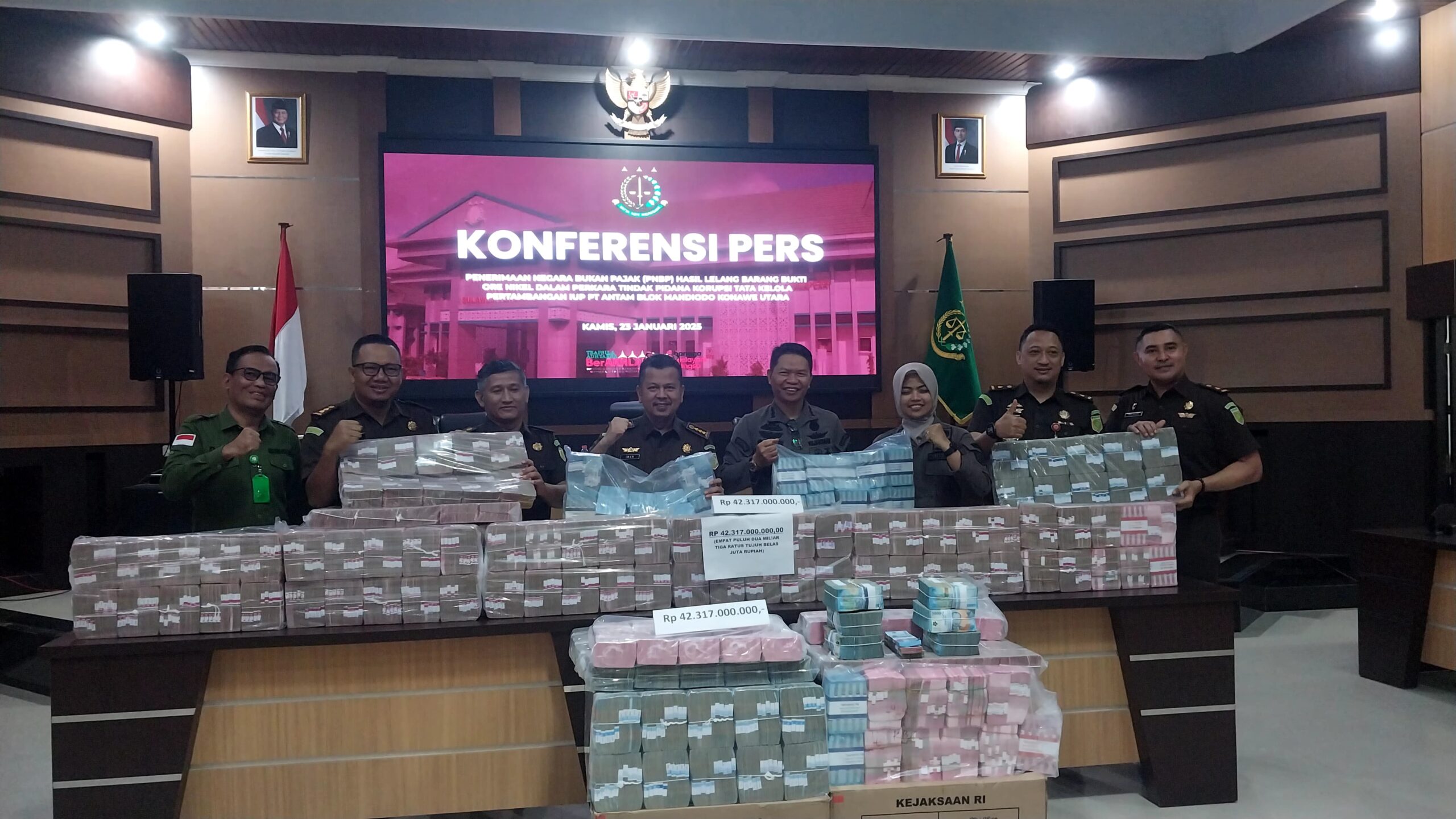 Kejati Sultra Setor PNBP Rp42,3 Miliar ke Kas Negara Hasil Lelang Perkara Mandiodo