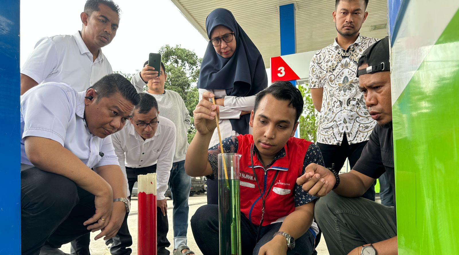 Respons Keluhan Ratusan Ojol, Polda Sultra-ESDM dan Pertamina Gelar Sidak SPBU, Ini Hasilnya